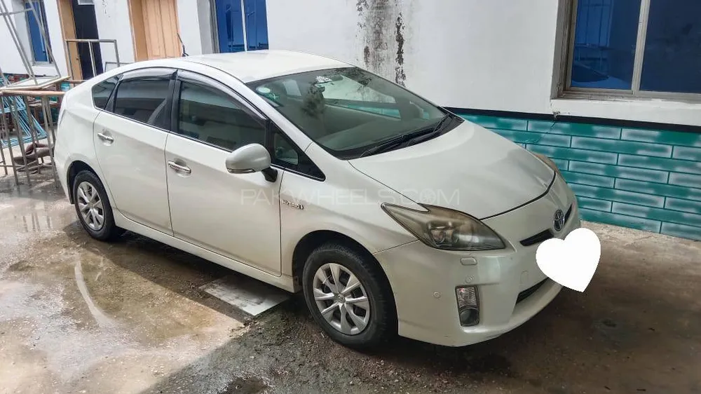 Toyota Prius 2011 for Sale in Swabi Image-1