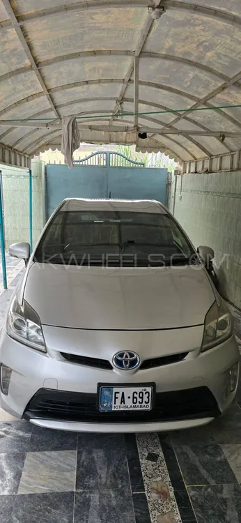 Toyota Prius 2012 for Sale in Taxila Image-1