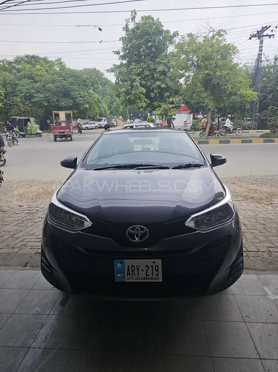 Toyota Yaris Sedan 2020 for Sale in Lahore Image-1
