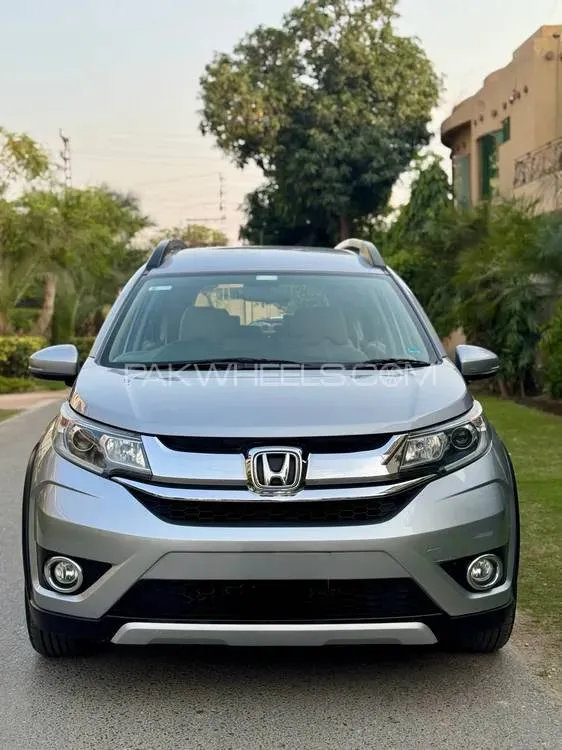 Honda BR-V 2018 for Sale in Lahore Image-1