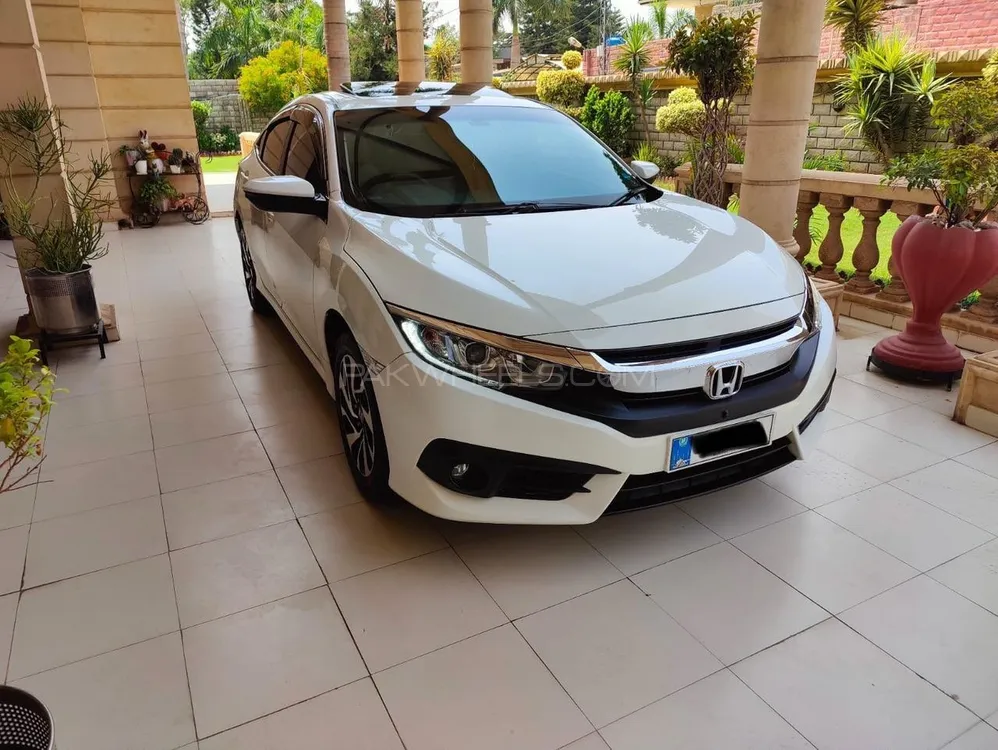 Honda Civic 2017 for Sale in Peshawar Image-1