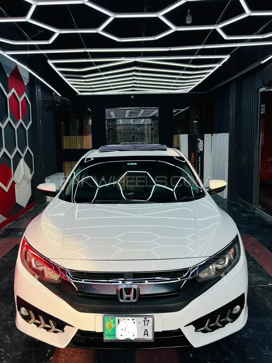 Honda Civic 2017 for Sale in Peshawar Image-1