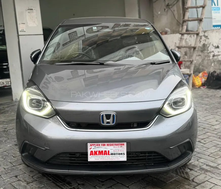 Honda Fit 2020 for Sale in Lahore Image-1