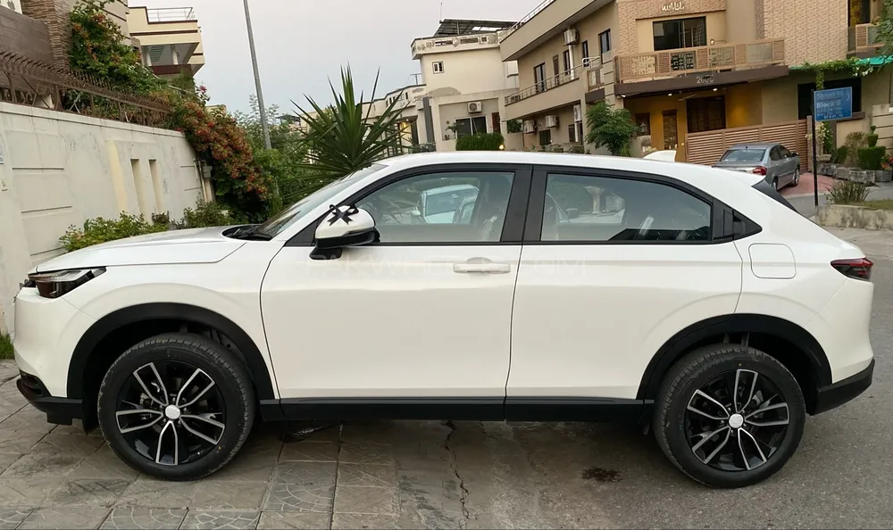 Honda HR-V 2025 for Sale in Islamabad Image-1