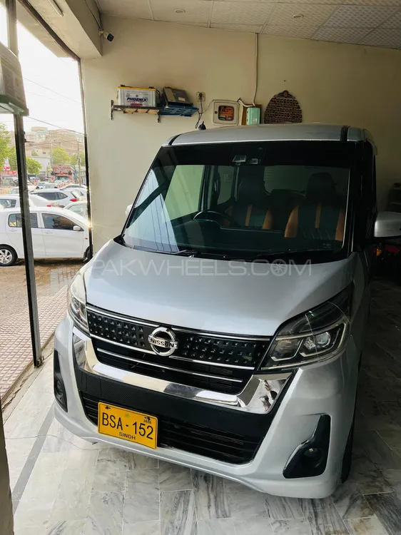 Nissan Roox 2017 for Sale in Hyderabad Image-1