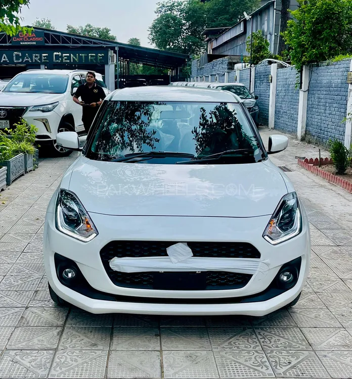 Suzuki Swift 2025 for Sale in Islamabad Image-1