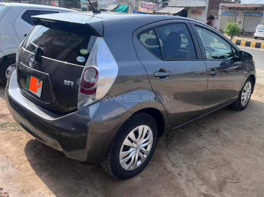 Toyota Aqua 2012 for Sale in Hafizabad Image-1