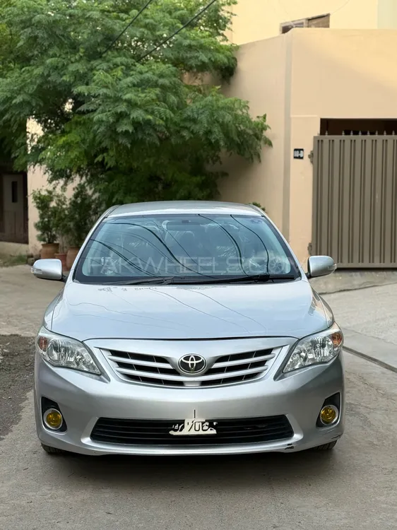 Toyota Corolla 2011 for Sale in Lahore Image-1