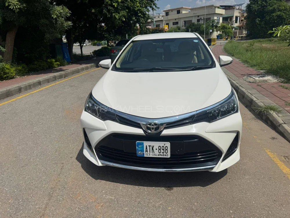 Toyota Corolla 2021 for Sale in Islamabad Image-1