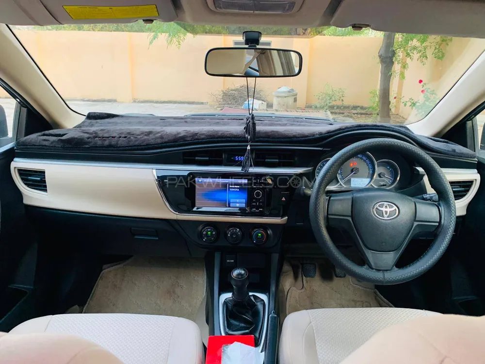 Toyota Corolla 2017 for Sale in Mandi bahauddin Image-1