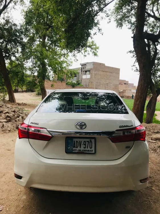 Toyota Corolla 2017 for Sale in Peshawar Image-1