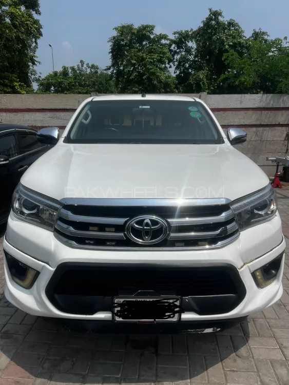 Toyota Hilux 2018 for Sale in Lahore Image-1