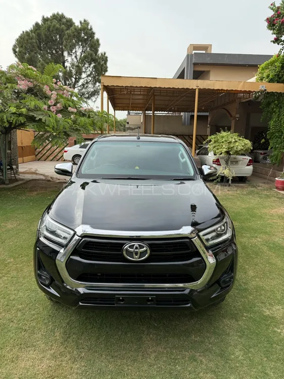 Toyota Hilux 2021 for Sale in Jhang Image-1