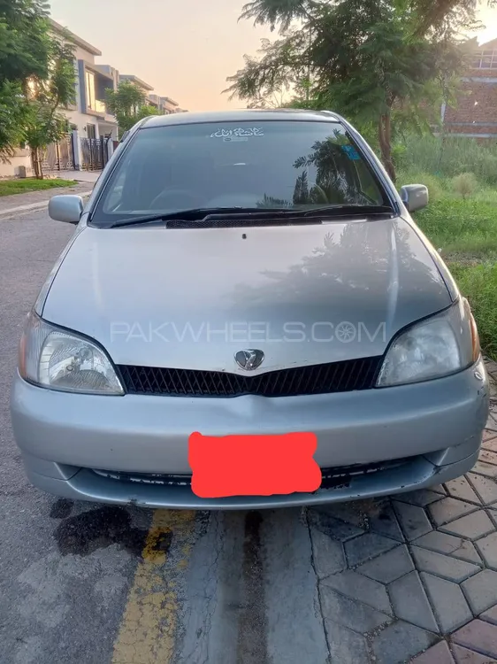Toyota Platz 2001 for Sale in Islamabad Image-1