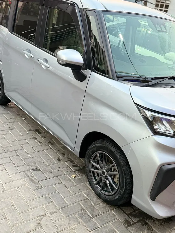 Toyota Roomy 2022 for Sale in Lahore Image-1