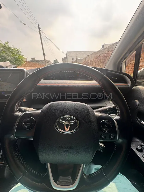 Toyota Sienta 2019 for Sale in Faisalabad Image-1