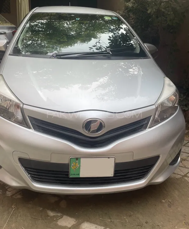 Toyota Vitz 2012 for Sale in Lala musa Image-1