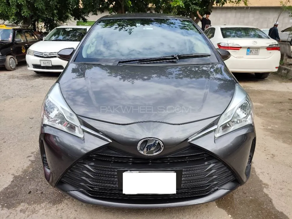 Toyota Vitz 2018 for Sale in Islamabad Image-1