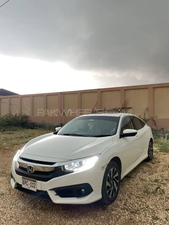 Honda Civic 2018 for Sale in Hyderabad Image-1