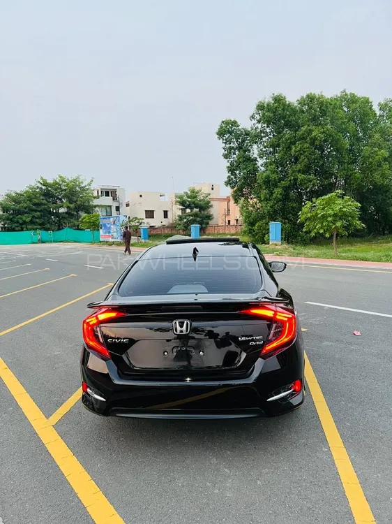 Honda Civic 2020 for Sale in Lahore Image-1