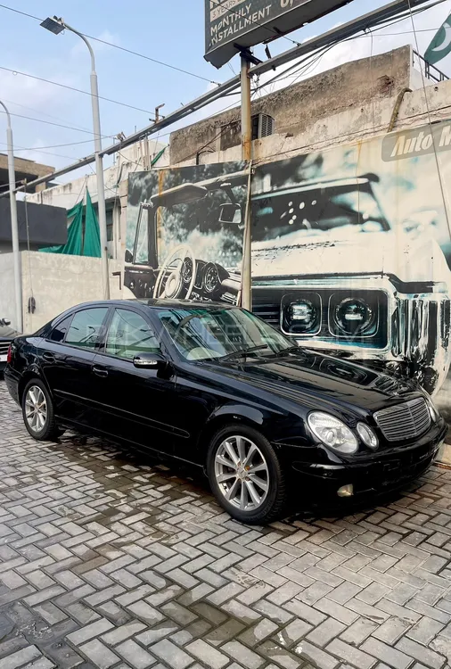 Mercedes Benz E Class 2006 for Sale in Lahore Image-1