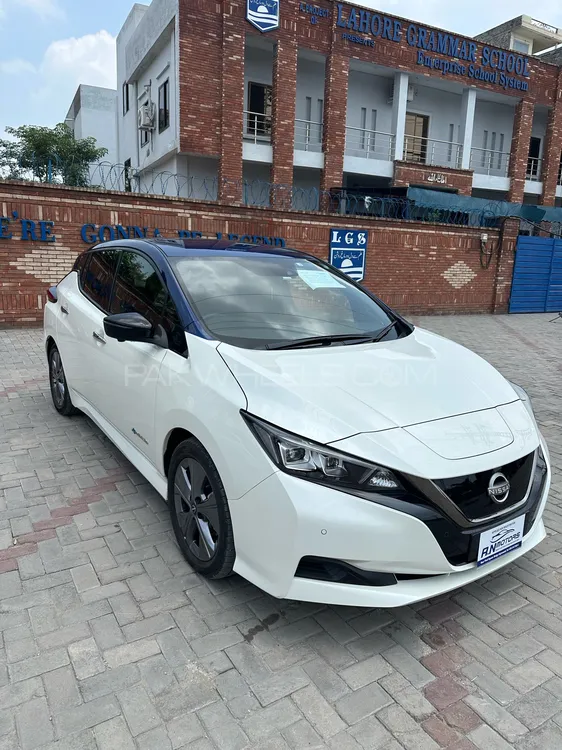 Nissan Leaf 2022 for Sale in Lahore Image-1