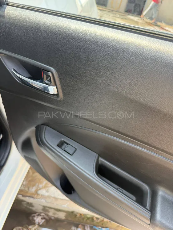 Suzuki Swift 2022 for Sale in Okara Suzuki Swift 2022 for Sale in Okara Image-11