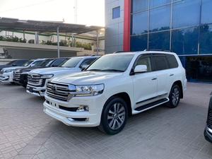 Toyota Land Cruiser ZX
Model: 2017
Mileage: 51,000 km
Reg Year: 2018

*Original TV + 4 cameras 
*Cool box
*Back autodoor 
*Rear Entertainment
*Sunroof
*Radar 
*7 seater

Calling and Visiting Hours

Monday to Saturday

11:00 AM to 7:00 PM