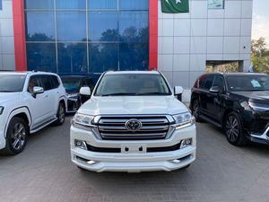 Toyota Land Cruiser ZX
Model: 2017
Mileage: 51,000 km
Reg Year: 2018

*Original TV + 4 cameras 
*Cool box
*Back autodoor 
*Rear Entertainment
*Sunroof
*Radar 
*7 seater

Calling and Visiting Hours

Monday to Saturday

11:00 AM to 7:00 PM