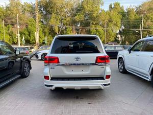 Toyota Land Cruiser ZX
Model: 2017
Mileage: 51,000 km
Reg Year: 2018

*Original TV + 4 cameras 
*Cool box
*Back autodoor 
*Rear Entertainment
*Sunroof
*Radar 
*7 seater

Calling and Visiting Hours

Monday to Saturday

11:00 AM to 7:00 PM