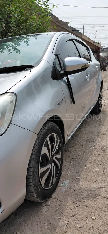 Toyota Corolla 2013 for Sale in Peshawar Image-1