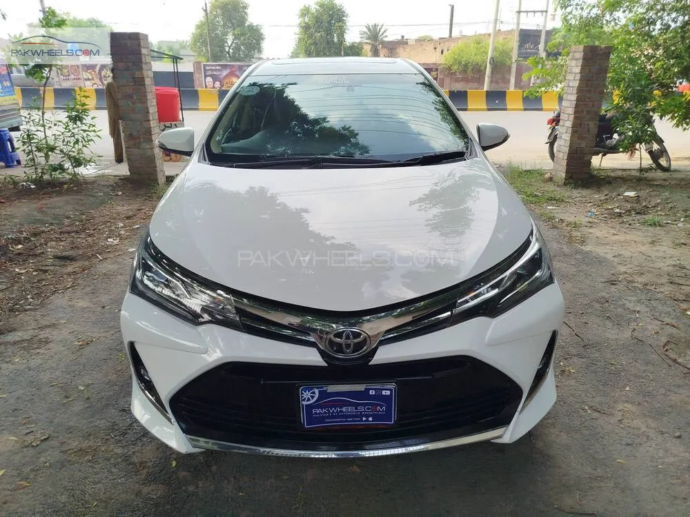 Toyota Corolla 2021 for Sale in Faisalabad Image-1