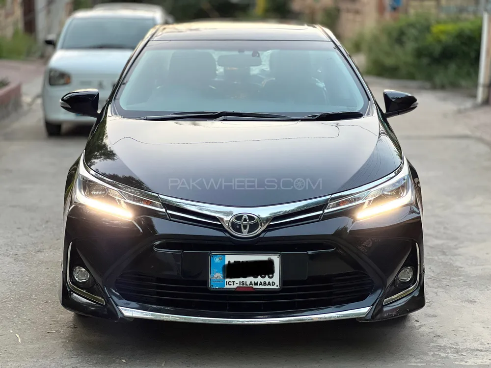Toyota Corolla 2022 for Sale in Islamabad Image-1