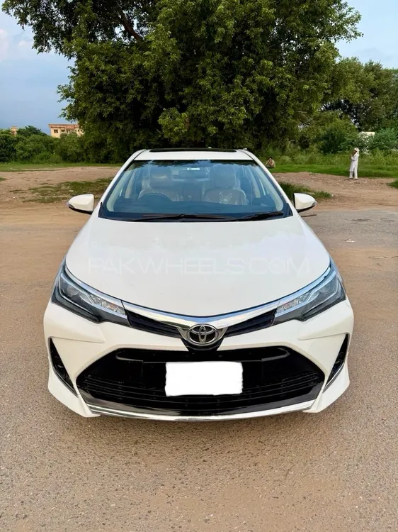 Toyota Corolla 2021 for Sale in Islamabad Image-1