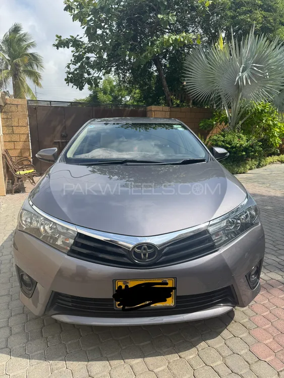Toyota Corolla 2015 for Sale in Karachi Image-1