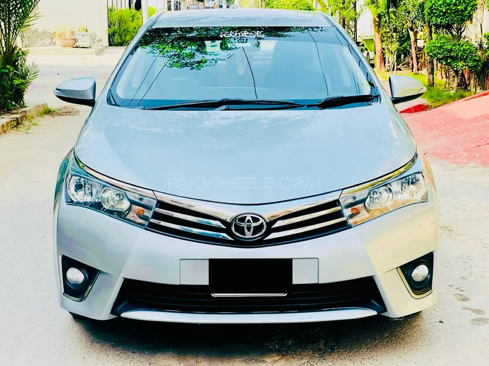Toyota Corolla 2016 for Sale in Faisalabad Image-1