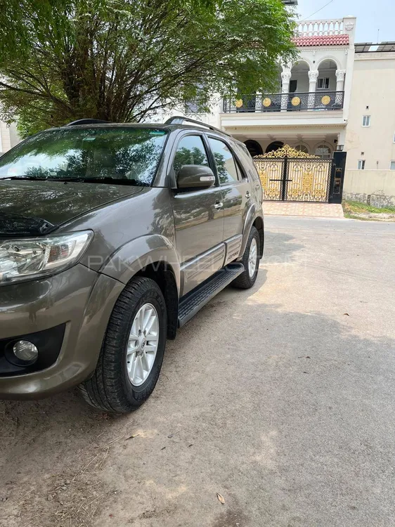 Toyota Fortuner 2014 for Sale in Lahore Image-1