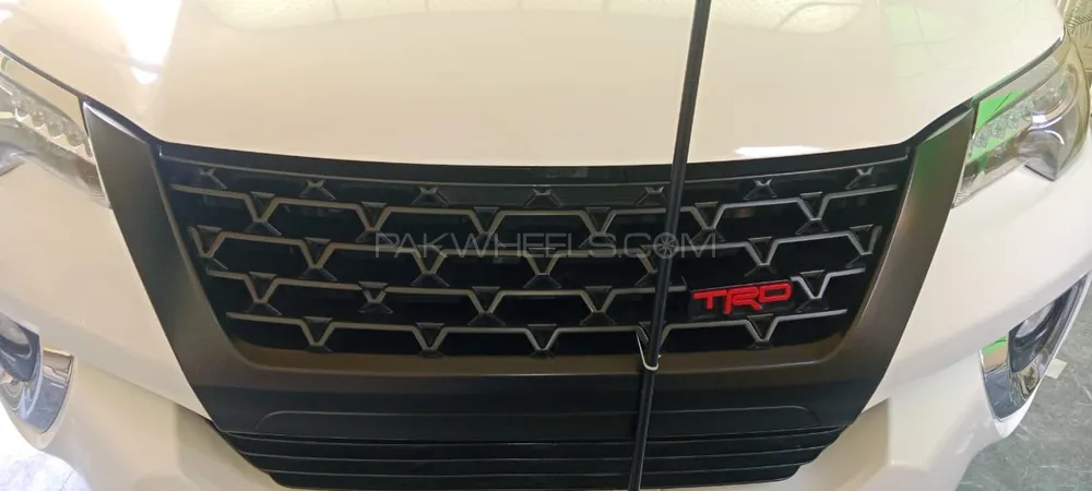 Toyota Fortuner 2017 for Sale in Gujrat Image-1
