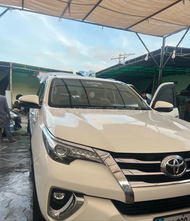 Toyota Fortuner 2019 for Sale in Lahore Image-1