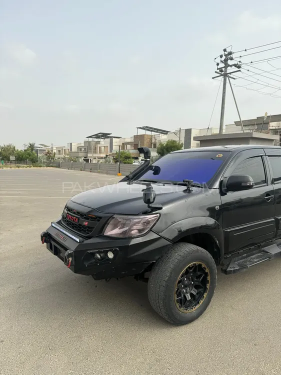 Toyota Hilux 2005 for Sale in Karachi Image-1