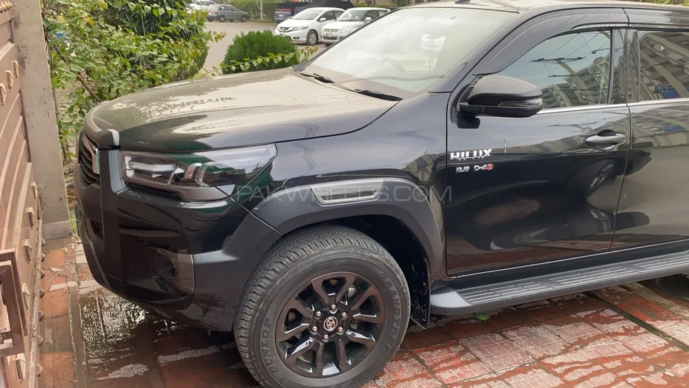Toyota Hilux 2023 for Sale in Lahore Toyota Hilux 2023 for Sale in Lahore Image-3