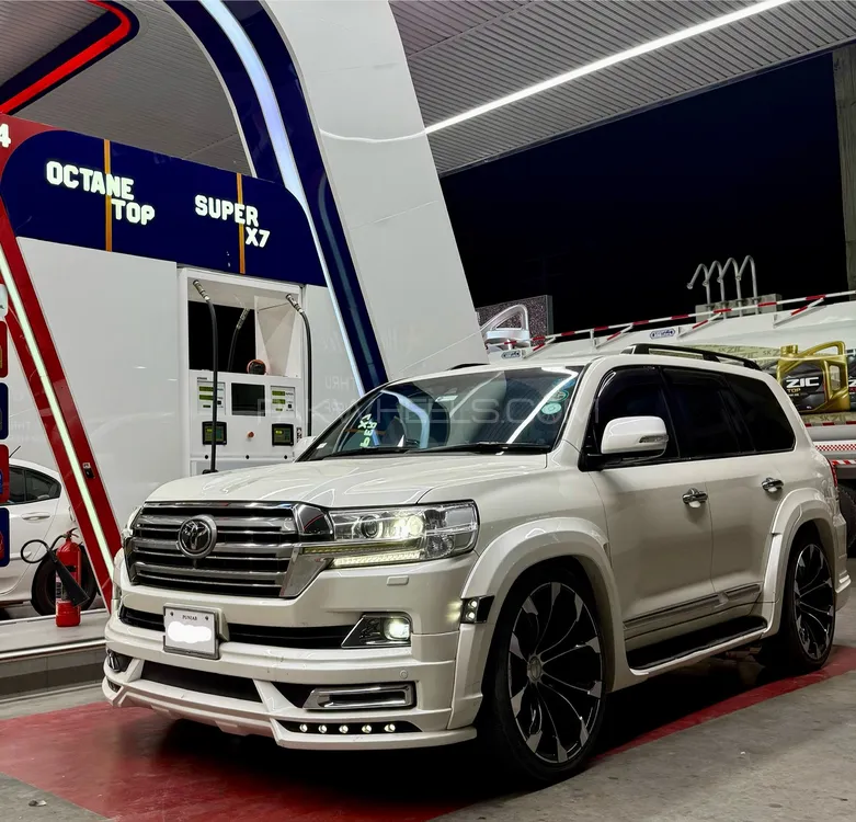 Toyota Land Cruiser 2018 for Sale in Lahore Image-1