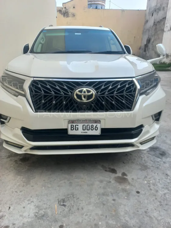 Toyota Prado 2010 for Sale in Islamabad Image-1