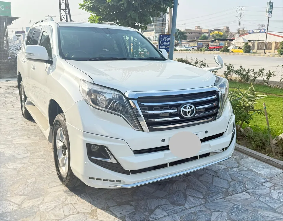 Toyota Prado 2010 for Sale in Peshawar Image-1