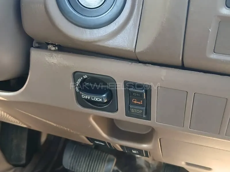 Toyota Prado 2000 for Sale in Islamabad Image-1
