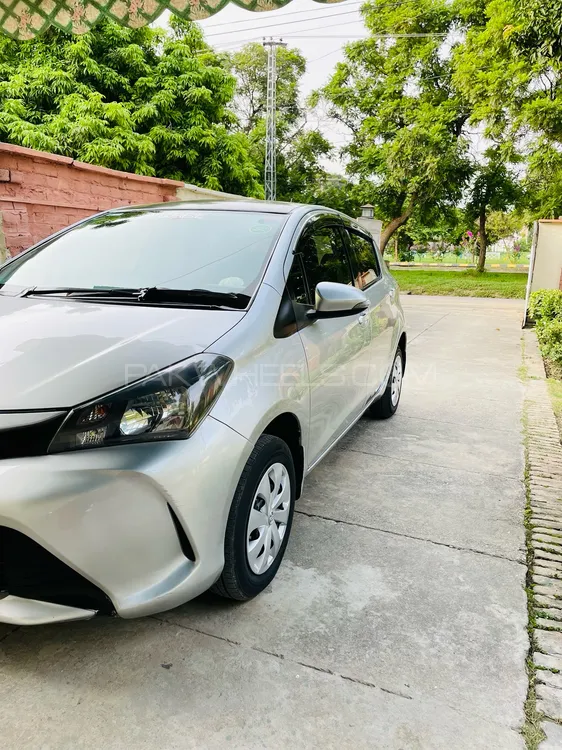 Toyota Vitz 2014 for Sale in Islamabad Image-1