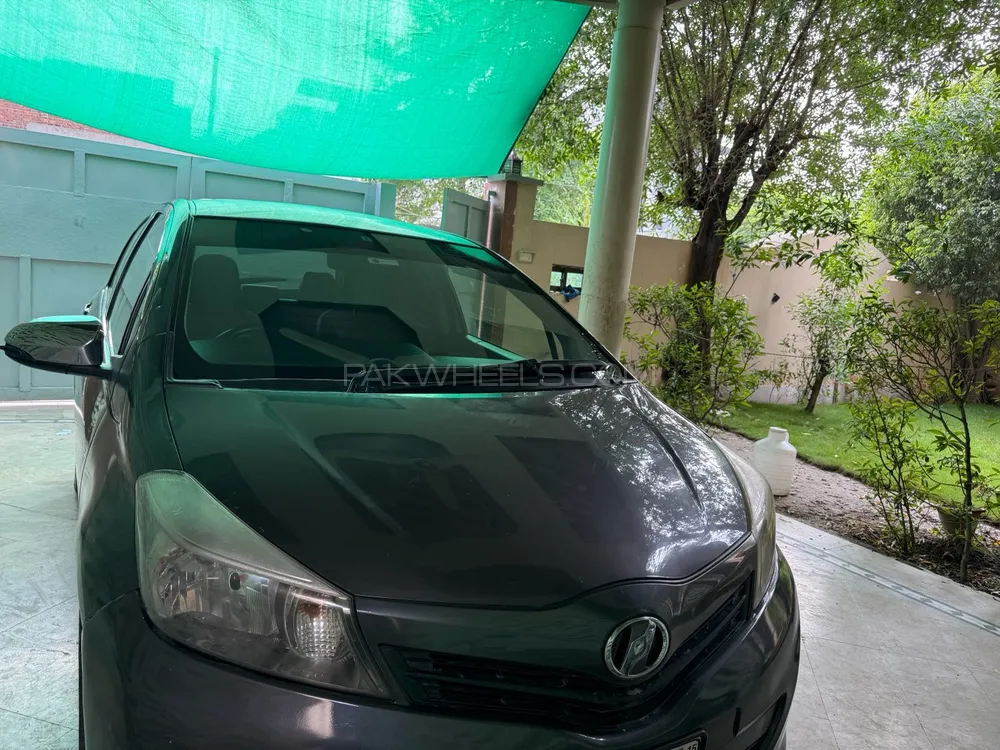 Toyota Vitz 2015 for Sale in Faisalabad Image-1