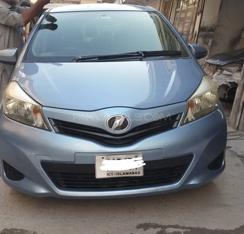 Toyota Vitz 2012 for Sale in Islamabad Image-1