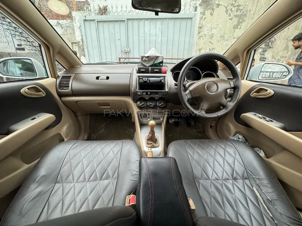 Honda City 2004 for Sale in Lahore Image-1