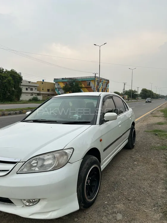 Honda Civic 2004 for Sale in Lahore Image-1